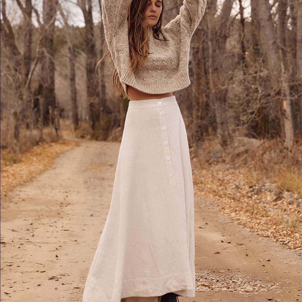 ISO Ida Skirt in Woven Noir or Sandstone S/XS